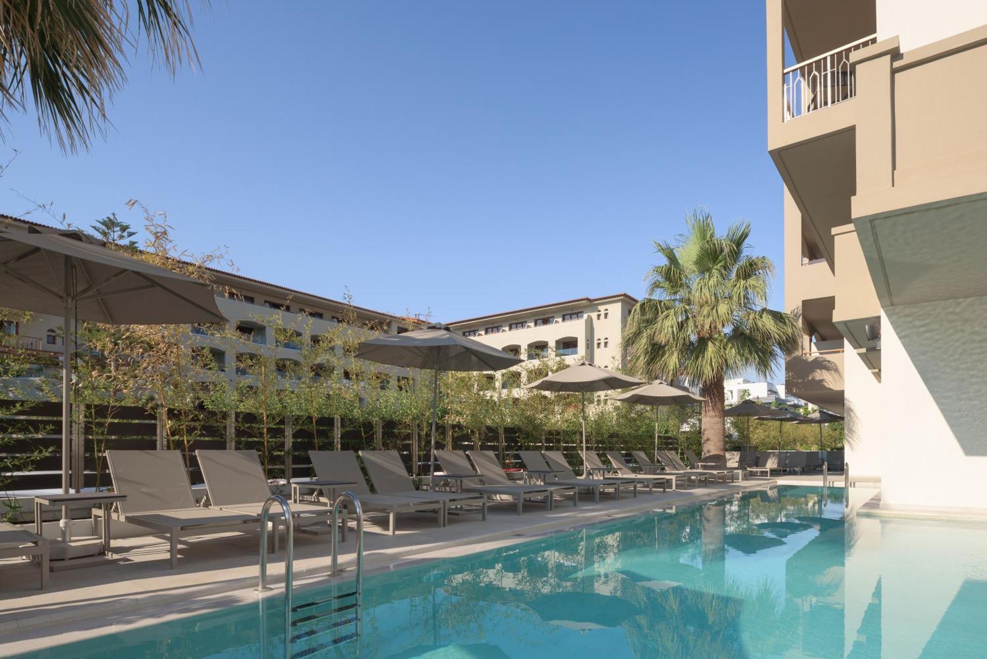 Hotel Theartemis Palace 4*