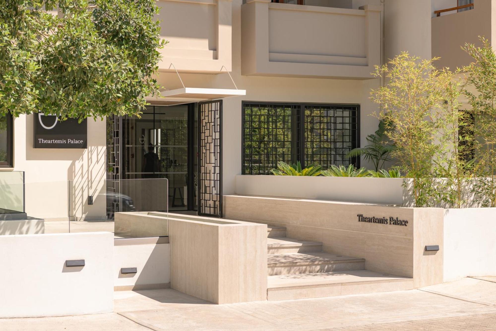 Theartemis Palace Hotel